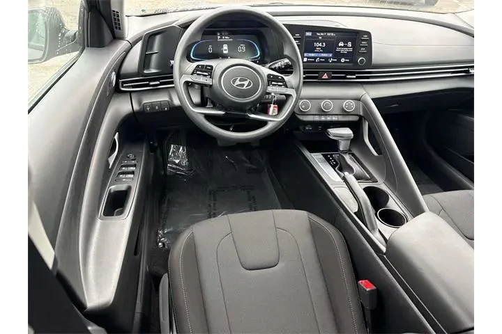 $18990 : Hyundai ELANTRA 2025 SE 4dr image 7