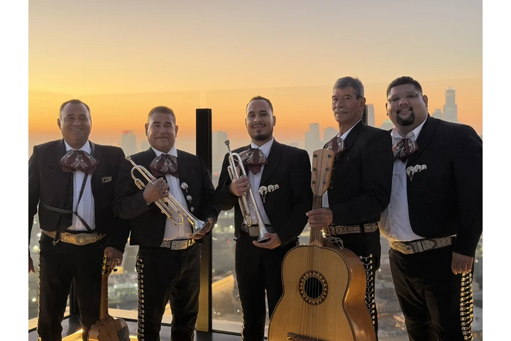 Mariachi Buenos precios image 1