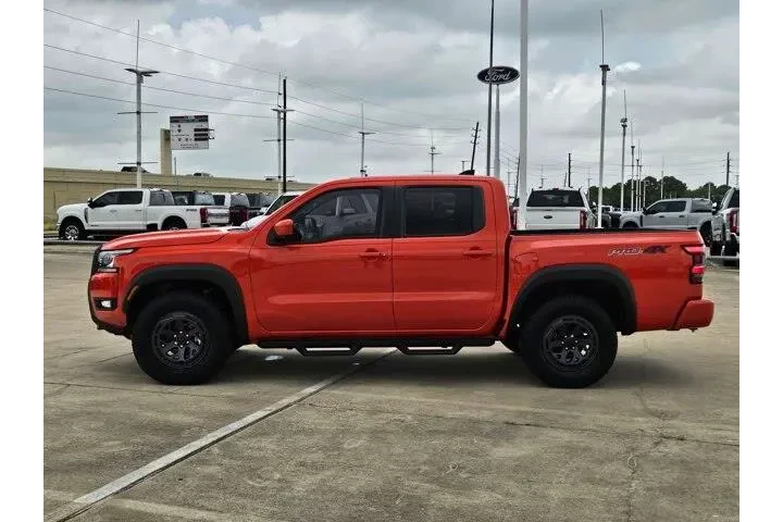 $38725 : Nissan Frontier 2025 4x4 PRO image 6