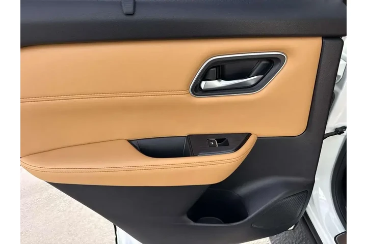 $28995 : Nissan Rogue 2023 Platinum 4 image 10