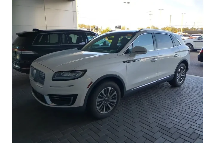 $25997 : Lincoln Nautilus 2020 AWD Re image 2