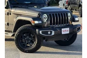 $37225 : Jeep Gladiator 2023 4x4 Spor thumbnail