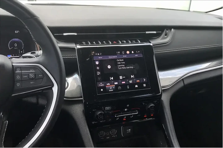 $22989 : Jeep Grand Cherokee L 2021 4 image 6