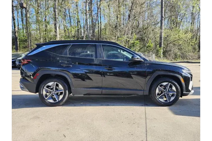 $27990 : Hyundai TUCSON 2025 SEL 4dr image 8