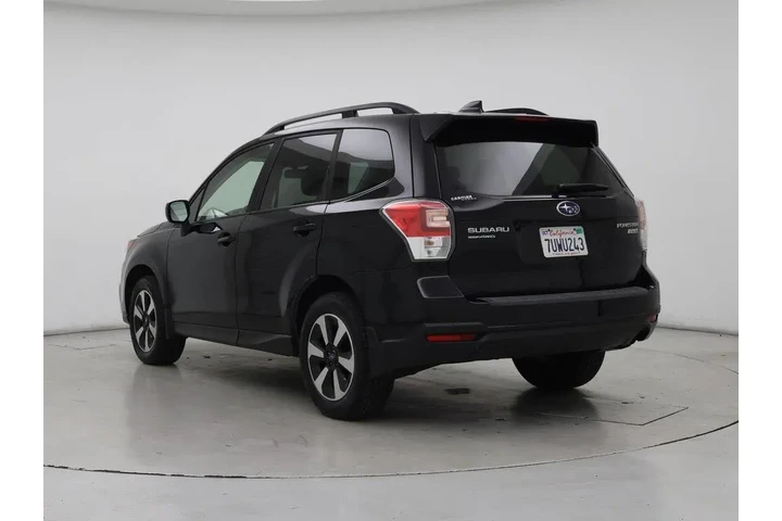 $18998 : Subaru Forester 2017 AWD 2.5 image 2