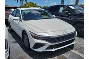 $17590 : Hyundai ELANTRA 2025 SE 4dr thumbnail
