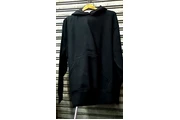 $300 : 12 SUDADERA NEGRA GRUESA FRIO thumbnail