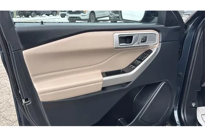 $35978 : Ford Explorer Hybrid 2023 AW image 8