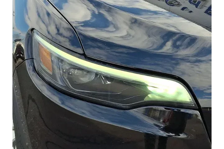 $18797 : Jeep Cherokee 2022 4x4 Latit image 9