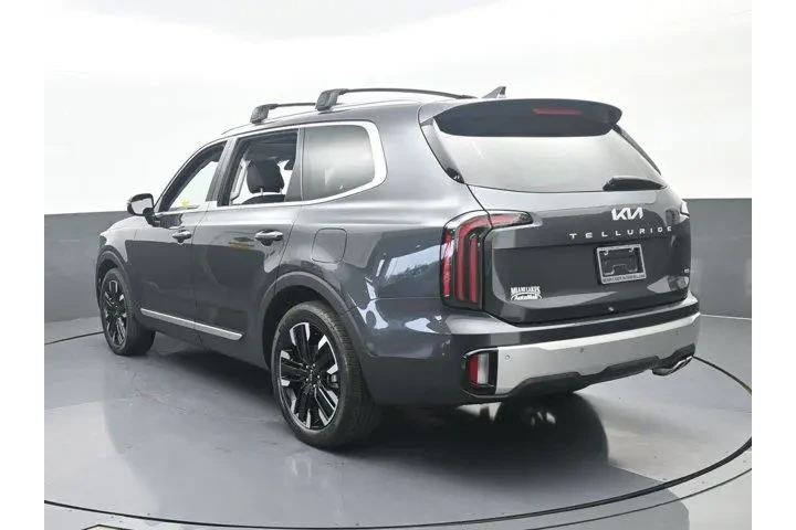 $37991 : Kia Telluride 2024 AWD SX 4d image 4