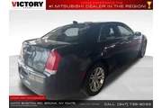 $11795 : Chrysler 300 2017 C 4dr Seda thumbnail