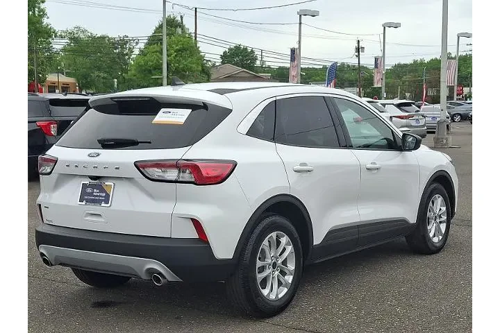 $23398 : Ford Escape 2022 SE 4dr SUV image 6