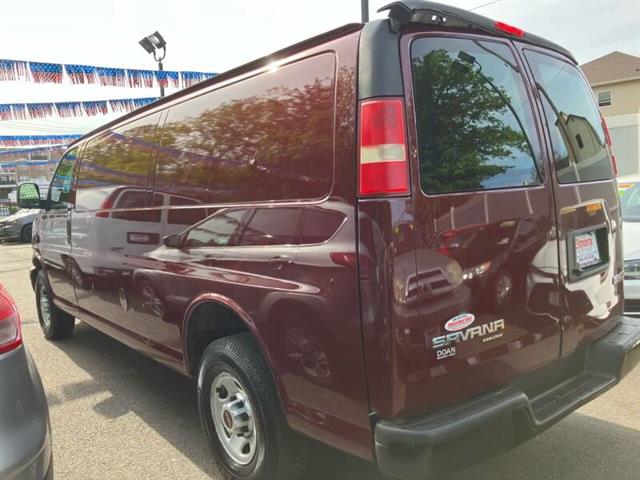 2014 GMC Savana 3500 image 5