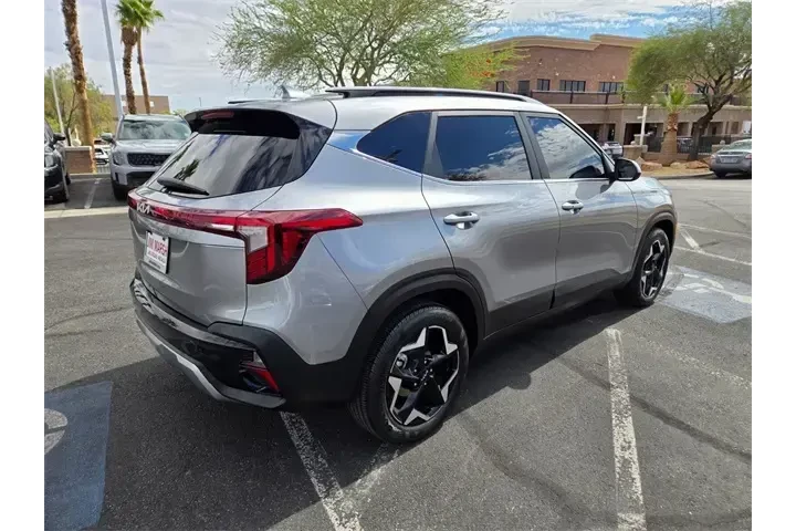 $23520 : Kia Seltos 2024 EX 4dr SUV image 6