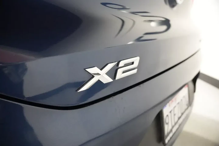 $16585 : 2022 X2 sDrive28i image 4