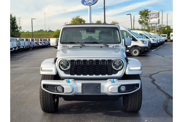 $40000 : Jeep Wrangler 2024 4x4 High image 9