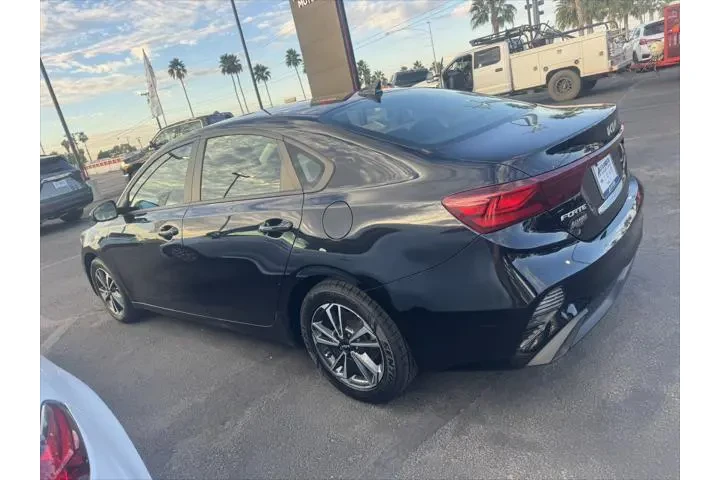 $16999 : Kia Forte 2024 LX 4dr Sedan image 7
