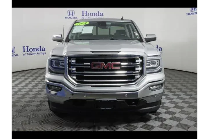 $32875 : GMC Sierra 1500 2018 4x4 SLT image 2