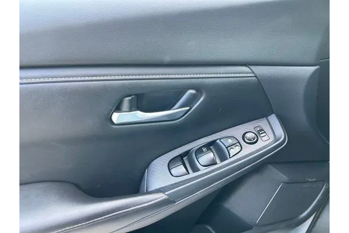 $17997 : Nissan Sentra 2022 SV 4dr Se image 9