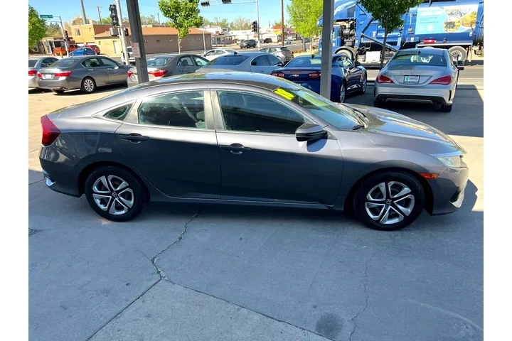 2018 Civic LX Sedan CVT image 4