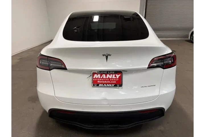 $25442 : Tesla Model Y 2021 AWD Long image 4