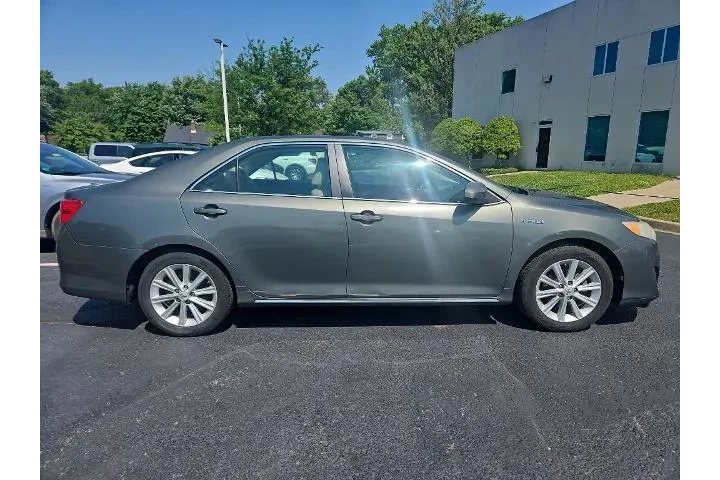 $7000 : Toyota Camry Hybrid 2013 LE image 5