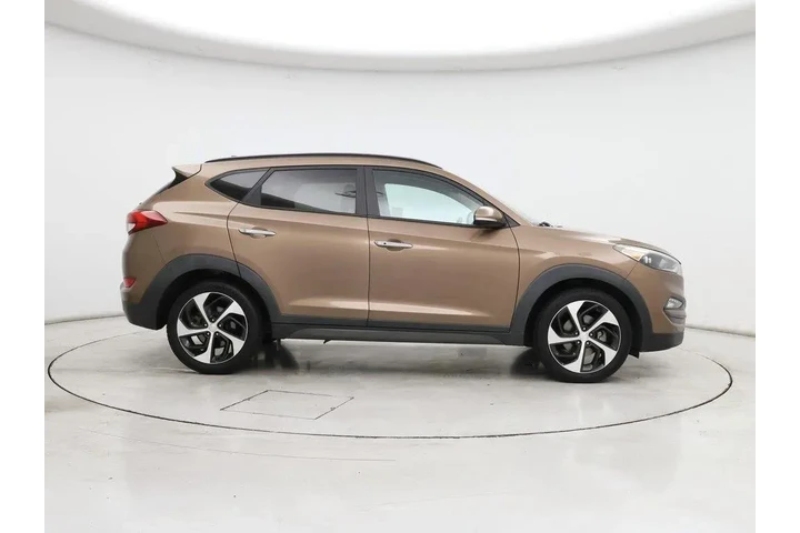 $12998 : Hyundai TUCSON 2016 Limited image 7
