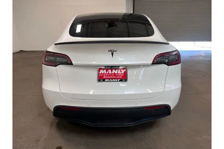$24944 : Tesla Model Y 2021 AWD Long image 4