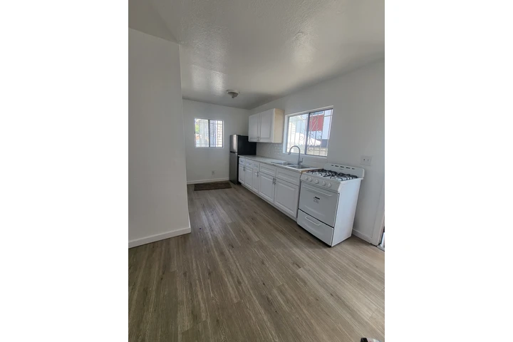 $1600 : Apartamento en los Angeles image 2