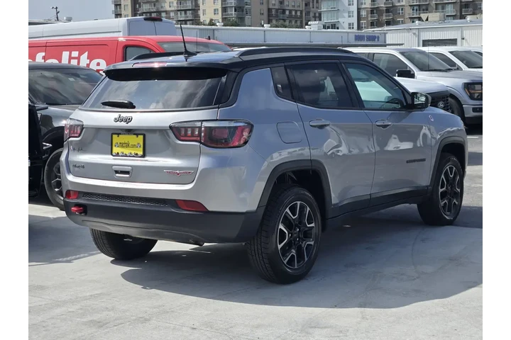 $14391 : Jeep Compass 2019 4x4 Trailh image 7