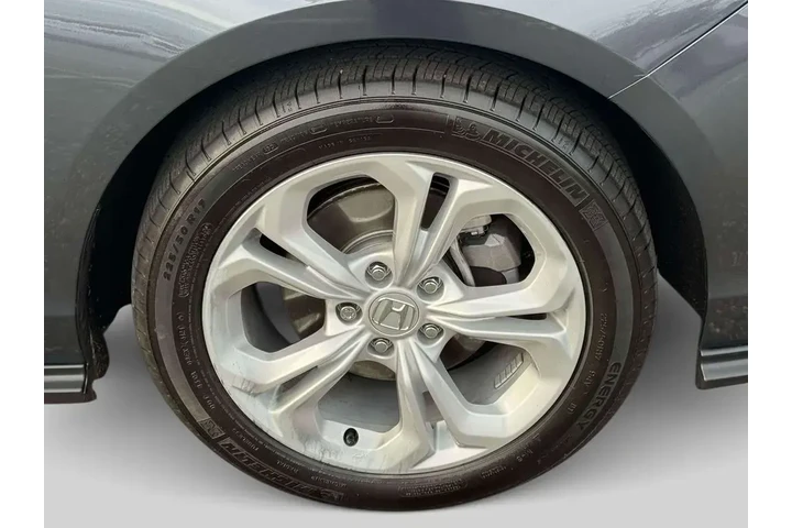 $23965 : Honda Accord 2025 LX 4dr Sed image 9