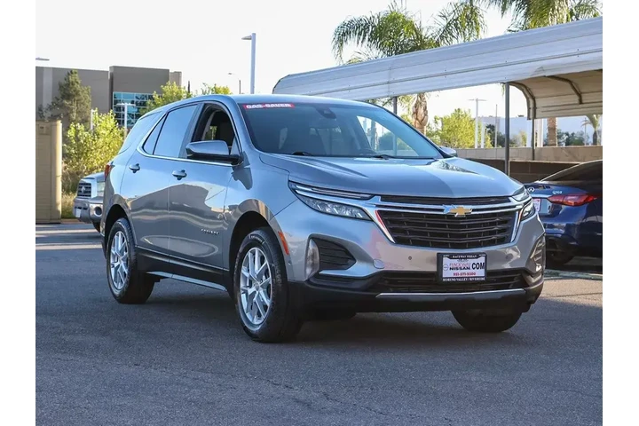 $20106 : Chevrolet Equinox 2024 4x4 L image 2