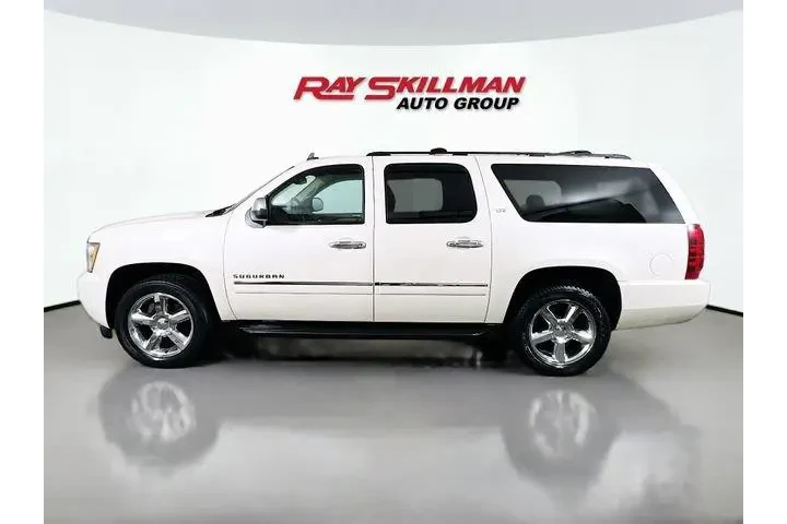 $15975 : Chevrolet Suburban 2013 4x4 image 1