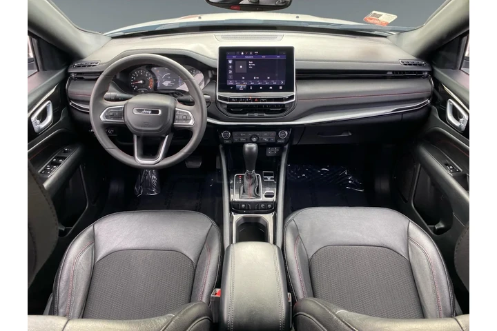 $30209 : Jeep Compass 2024 4x4 Trailh image 10