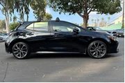 $24499 : Toyota Corolla Hatchback 202 thumbnail