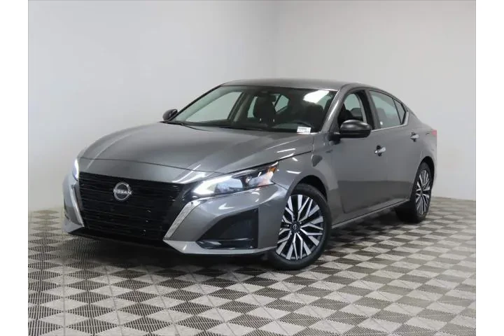 $20032 : Nissan Altima 2024 2.5 SV 4d image 1