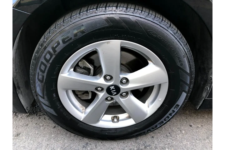 $12990 : 2020 Optima LX image 8
