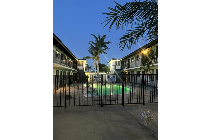 $2050 : Apartamento 1 recámara image 5