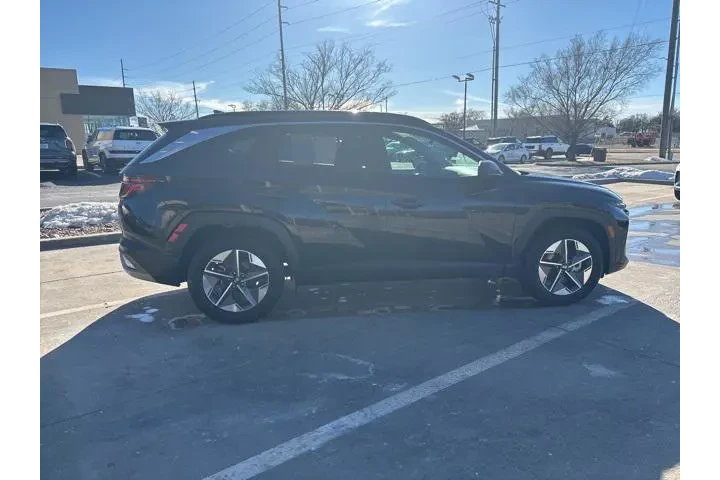 $25498 : Hyundai TUCSON 2025 SEL 4dr image 4