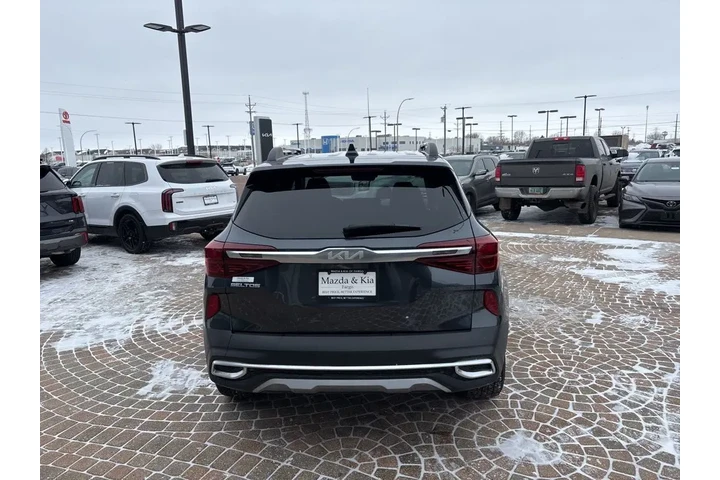 $21497 : 2023 Seltos Nightfall image 6