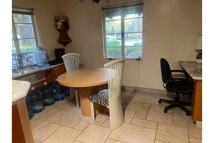 $1250 : brand-new flooring home image 4