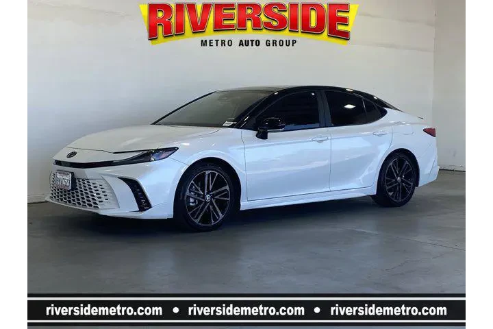 $35591 : Toyota Camry 2025 XSE 4dr Se image 1