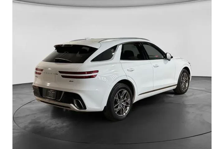 $36247 : Genesis GV70 2023 AWD 2.5T S image 5