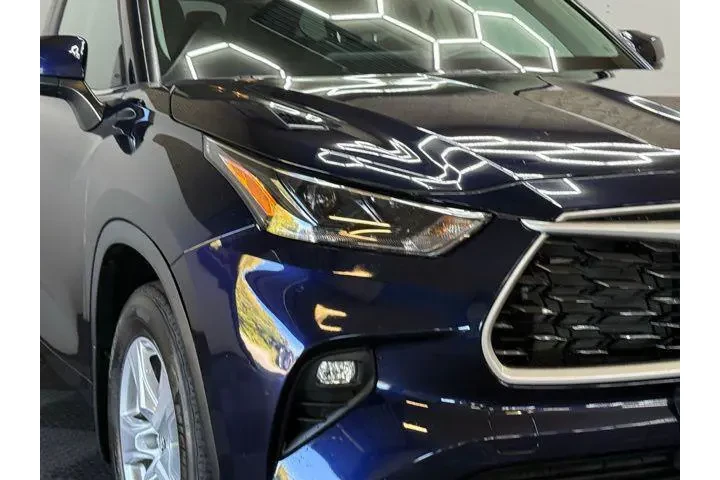 $35698 : Toyota Highlander 2024 AWD L image 2