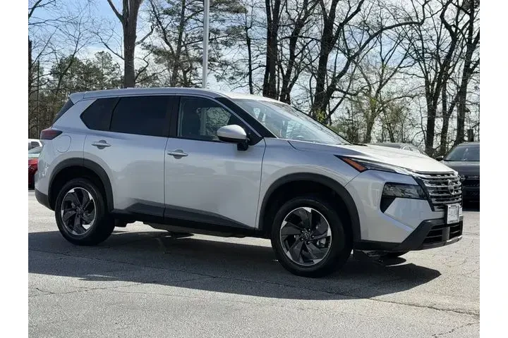 $21039 : Nissan Rogue 2025 SV 4dr Cro image 2