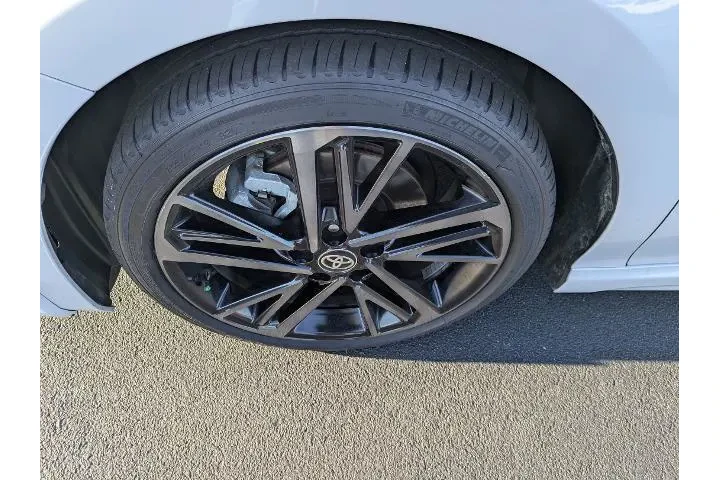 $30697 : Toyota Camry 2025 XSE 4dr Se image 9