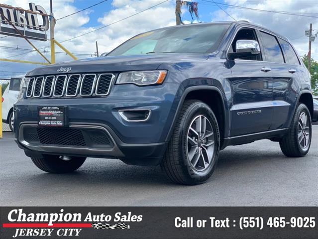 Used 2021 Grand Cherokee Limi image 1