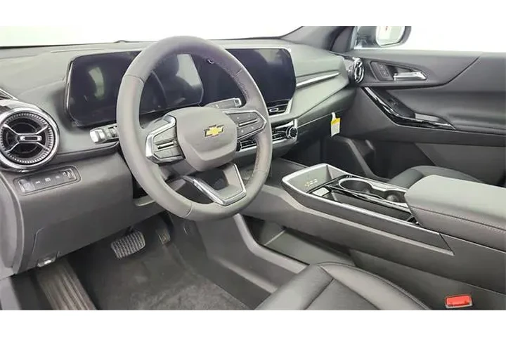 $27797 : Chevrolet Equinox 2025 4x4 L image 9