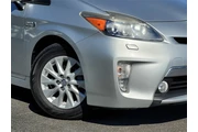 $10899 : 2012 Prius Plug-in Advanced thumbnail