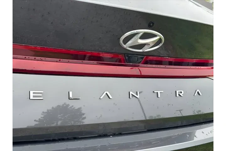 $18866 : Hyundai ELANTRA 2021 SEL 4dr image 10